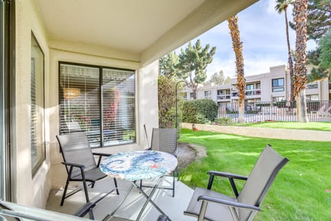 Cathedral City Condo w/ Community Pools & Hot Tubs Apartment in Cathedral City