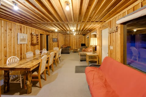 Quaint DeBorgia Retreat: Black Diamond Guest Ranch House in Idaho