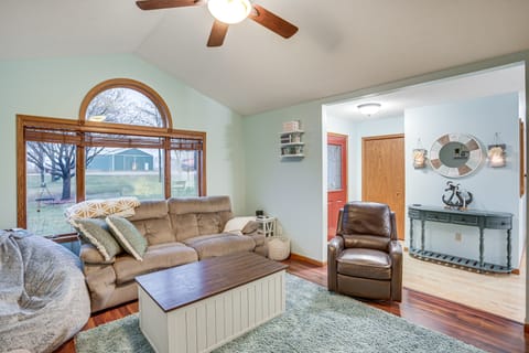 Lakefront Minnesota Vacation Rental w/ Dock House in Minnesota