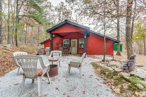 Bunkhouse-Style Studio in Elkins Near ATV Trails! Apartment in Arkansas