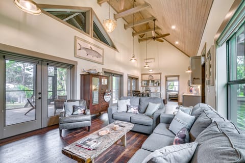 Riverfront Fisher’s Paradise in Florida w/ Dock! House in Florida