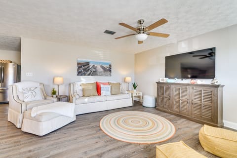 Panama City Beach House w/ Patio, Walk to Ocean House in Lower Grand Lagoon