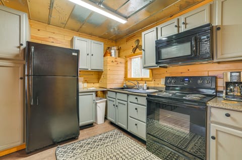 Oscoda Cabin w/ Charcoal Grill: Walk to Lake Huron House in Au Sable Charter