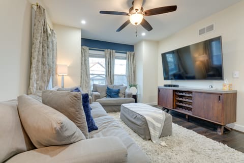 Charming Cincinnati Home w/ Spacious Deck! House in Cincinnati