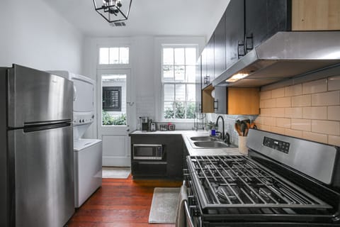 Updated Bourbon Street Condo w/ Smart TVs! Apartment in Faubourg Marigny