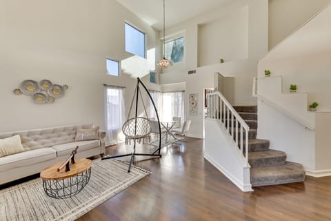 Lake Elsinore Home w/ Pool - 44 Mi to Disneyland! House in Lake Elsinore