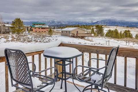 Enjoy Deck + Mtn Views: Grand Lake Retreat! House in Rocky Mountain National Park