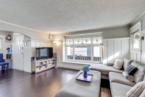 Walkable Queen Anne Cottage < 1/2 Mi to Kerry Park House in Queen Anne