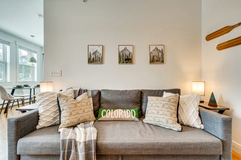 2 Mi to RMNP: Mtn-View Grand Lake Loft! Apartment in Grand Lake