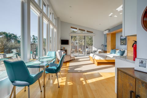 'Little House By the Sea': Steps to Surfers Beach! Apartment in El Granada