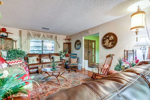 Tampa Area Home w/ Indoor Pool, Families Welcome! House in Brandon