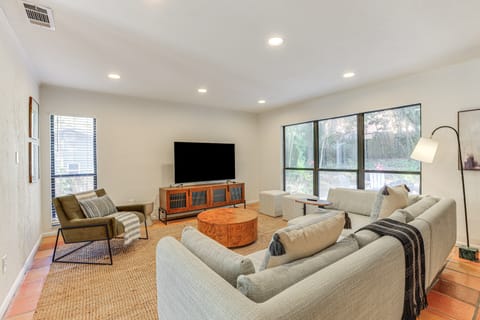 Sunny Gainesville Home ~ Half-Mi to UF Campus! House in Gainesville