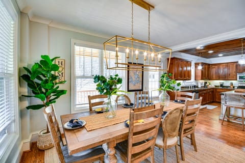 Lakefront Jacksons’ Gap Retreat w/ Grill & Dock! House in Lake Martin