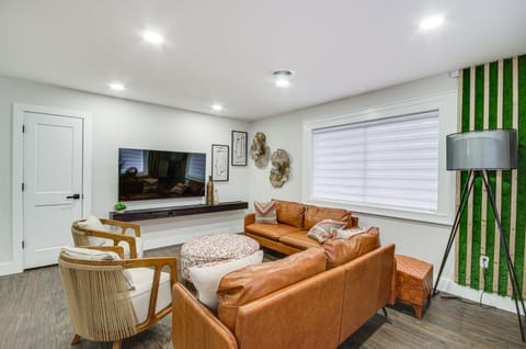 Stunning Jackson Home ~ 2 Mi to Downtown! House in Jackson