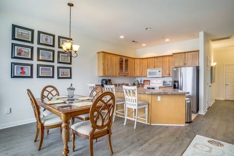 4 Mi to Beaches: Pet-Friendly Lewes Condo! Apartment in Sussex County