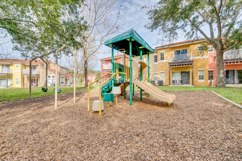 4 Mi to Disney: Emerald Island Resort Home! Apartment in Four Corners