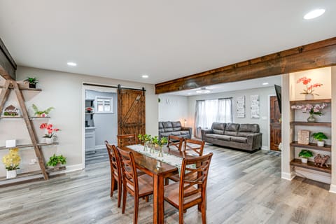 Family-Friendly Home w/ Yard: 27 Mi to Nashville! House in Tennessee