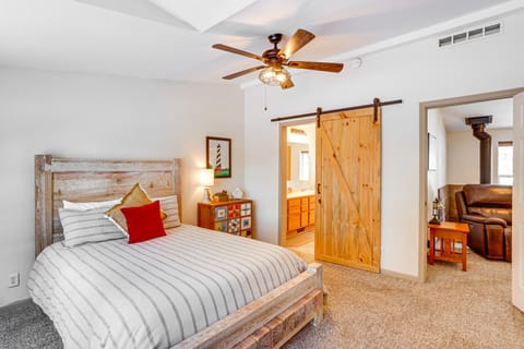 Bayfield Retreat, 9 Mi to Vallecito Reservoir! House in La Plata County