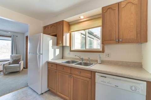 Lakefront Pelican Rapids Cabin w/ Boat Dock! House in Minnesota