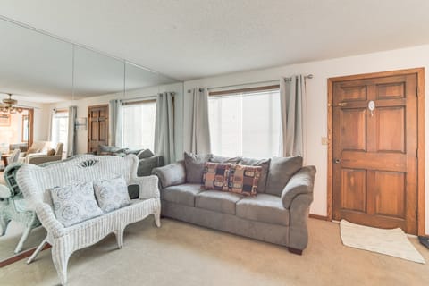 Lakefront Pelican Rapids Cabin w/ Boat Dock! House in Minnesota