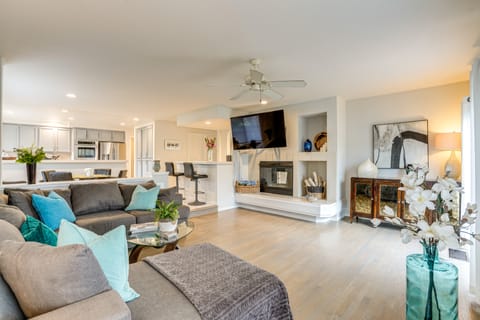 Napa Valley Getaway w/ Backyard Vineyard Views! House in Napa Valley