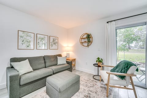 Modern Florida Bungalow: 3 Miles to Winter Garden! House in Winter Garden