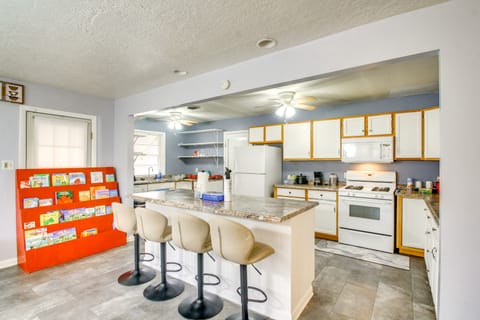 Charming Lawton Escape w/ Patio + Grills! House in Lawton