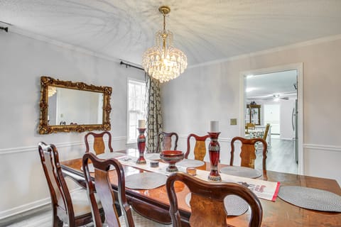 Spacious Augusta Home Near Golf, Shopping & More! House in Augusta