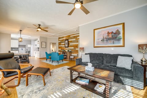 Boat Dock + Fire Pit! Woodsy Lake Glenville Cabin House in Lake Glenville