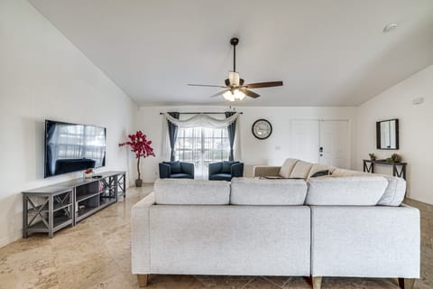 Canal-Front Cape Coral Home w/ Fire Pit, By Beach! House in Cape Coral