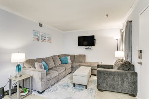 Walk to Beach: Hilton Head Resort Condo w/ Pools! Apartment in Hilton Head Island