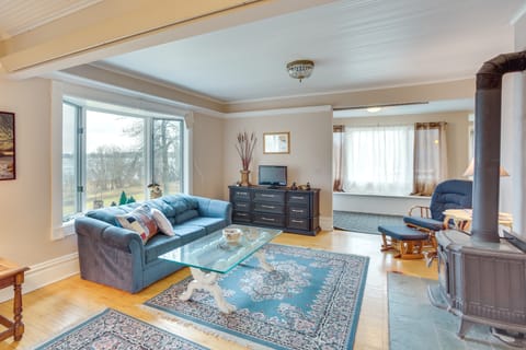 Countryside Retreat on Cokato Lake w/ Indoor Sauna House in Minnesota