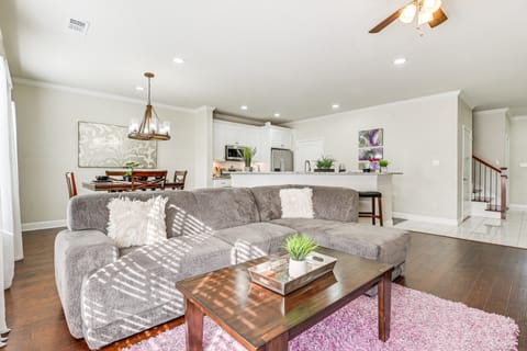 Family-Friendly FIFA World Cup Home Base! House in Grand Prairie