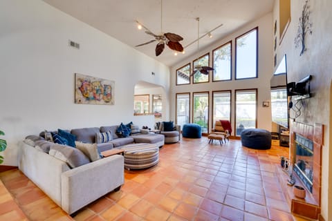 1-Acre Backyard & Gym: Spacious Apopka Escape! House in Forest City