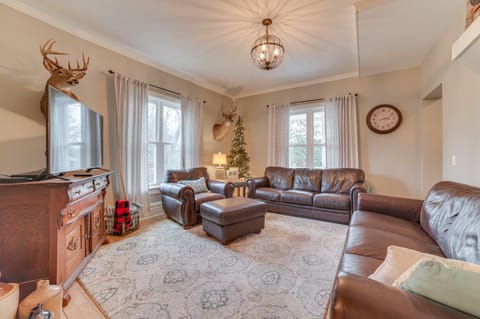 'Cedar Creek Guesthouse' 3 Mi to Lake Charlevoix House in East Jordan