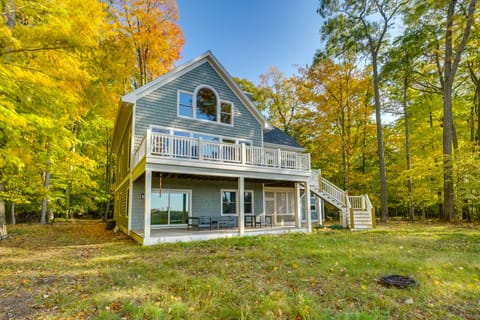 Spacious Cottage on Lake Michigan: Stunning Views! Cottage in Wisconsin
