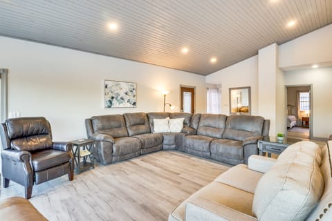 Waterfront Lake of the Ozarks Home w/ Private Dock House in Ozark Mountains