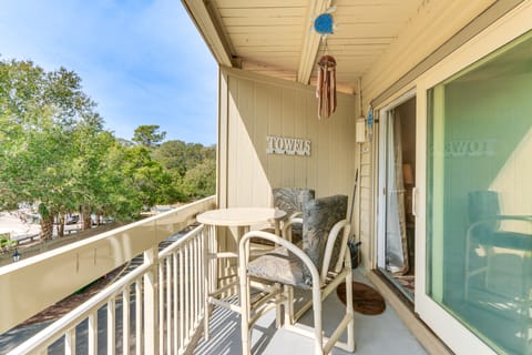 Hilton Head Island Condo w/ Coligny Beach Access! Apartment in Coligny Beach