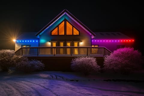 Cabin w/ Hot Tub and WiFi: 4 Mi to Snowshoe Resort House in Shenandoah Valley