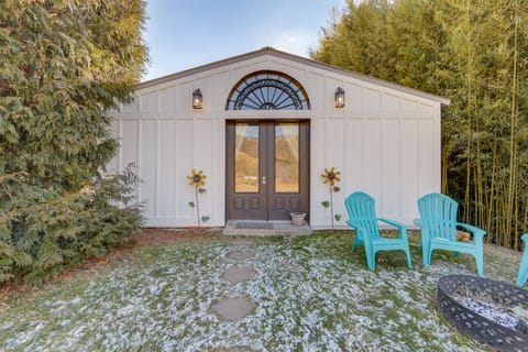 Waynesville Studio w/ Fire Pit & Mountain Views! Apartment in Buncombe County