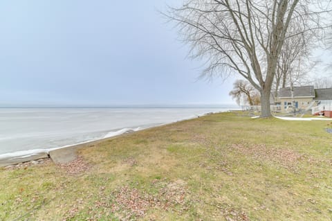 Bright Houghton Lake Home w/ Boat Dock + Fire Pit House in Michigan