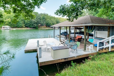 Private Sauna & Game Room: Lakefront Moneta Gem House in Smith Mountain Lake