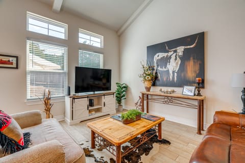 Idyllic Lago Vista Home < 1 Mi to Lake Travis! House in Lago Vista