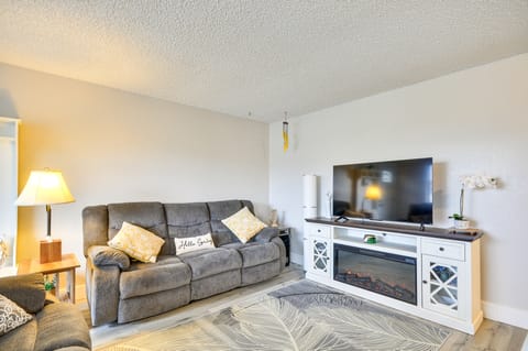 Updated Duplex Home in Vancouver: Quiet Location House in Vancouver