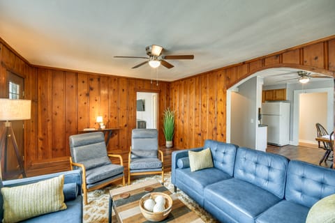 3 Mi to Stone Creek! 2-Acre Family Tallassee Gem Cottage in Alabama