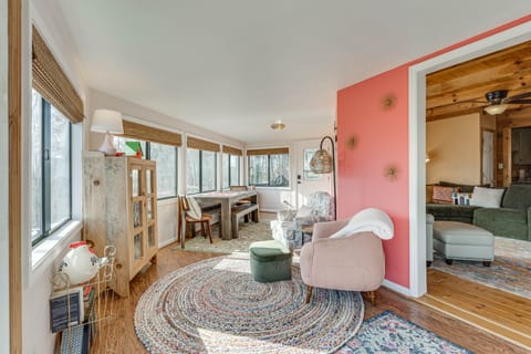 Mountaintop Blue Ridge Cabin: 2 Mi to Downtown House in Blue Ridge