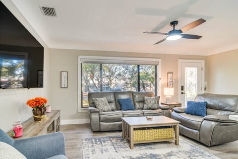 Serene St Petersburg Home w/ Private Hot Tub House in St Petersburg