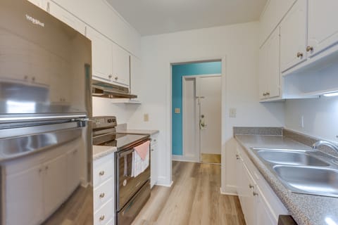 Montgomery Home in Garden District: 2 Mi to Dtwn! Apartment in Montgomery