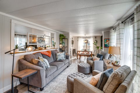 Cozy PNW Getaway w/ Fire Pit: Walk to Beach! House in Moclips