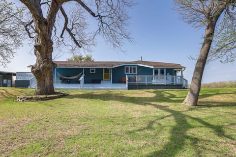Riverside Texas Retreat w/ Wraparound Porch! House in Rio Grande